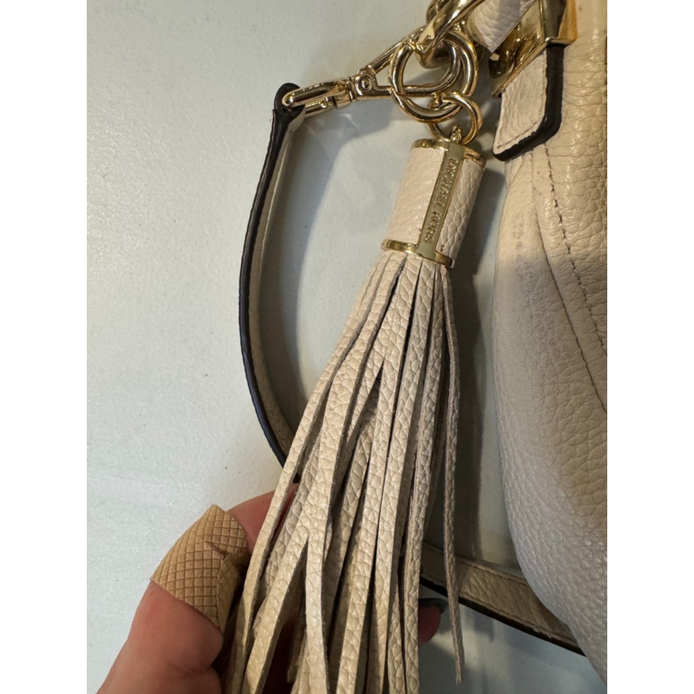 Michael Kors Bedford Medium Tassle Convertible Offwhite Shoulder Leather Bag - Picture 10 of 14